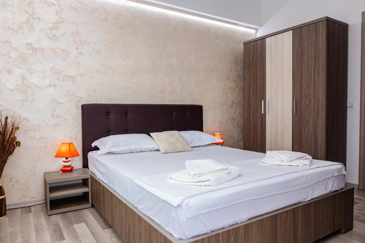 Summerland Sea View Apartment