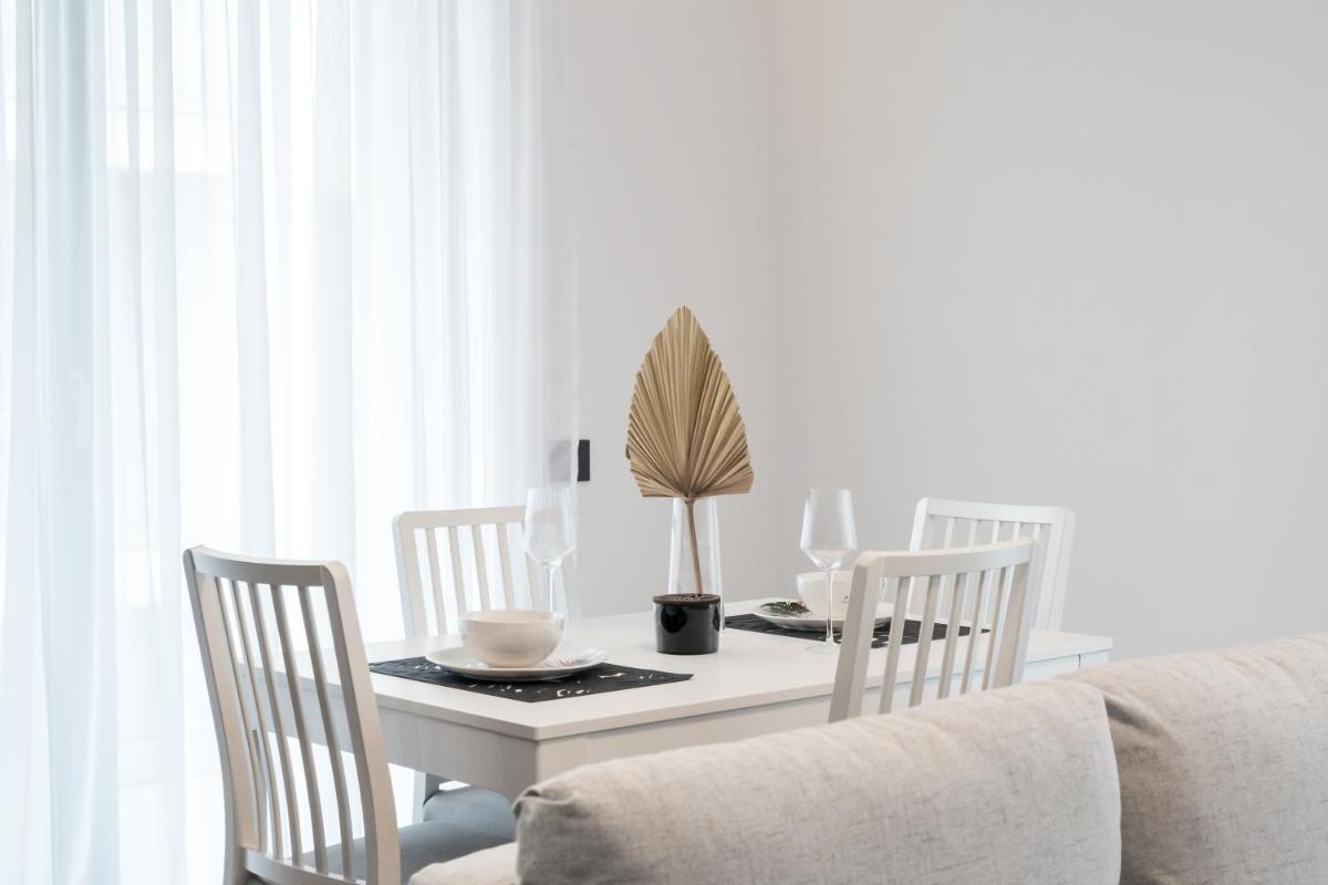 Sunny Sanctuary Haven I 1 BR apt with parking
