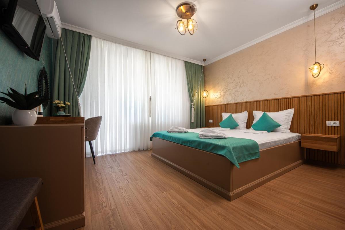 Thaya Rooms