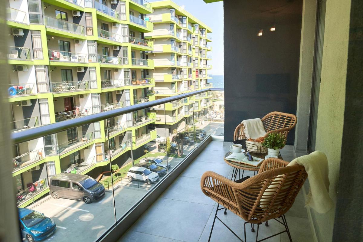 Vanilla Luxury Apartment Spa n Pool beach resort