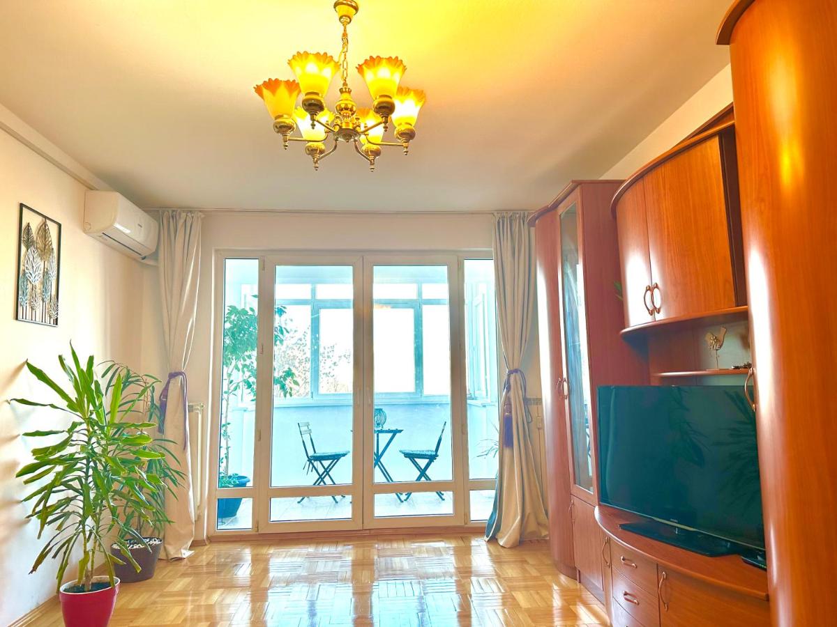 Vintage Bucharest apartment