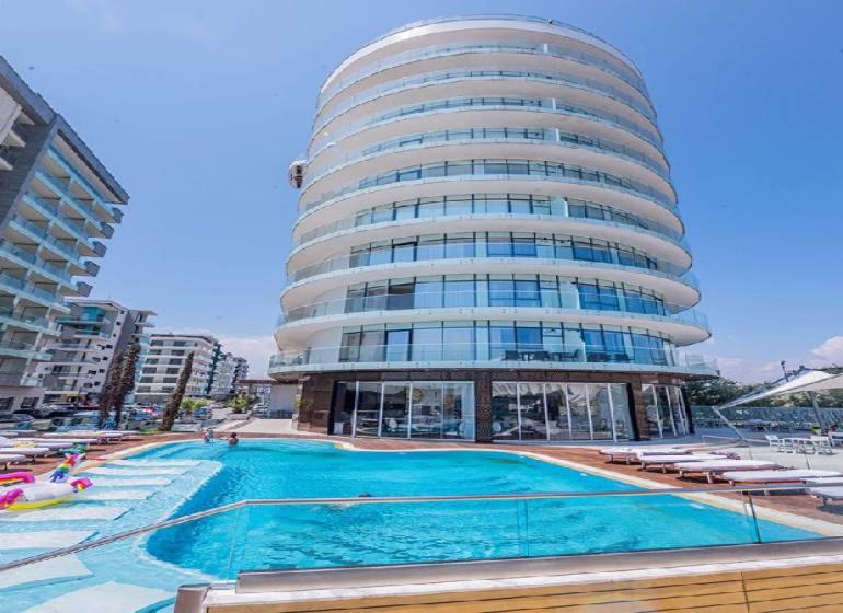 White Tower Mamaia Residence