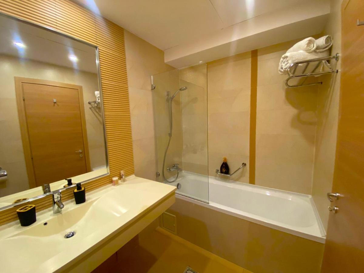 YamaLuxe Apartments - Modern & Spacious With Beautifull View
